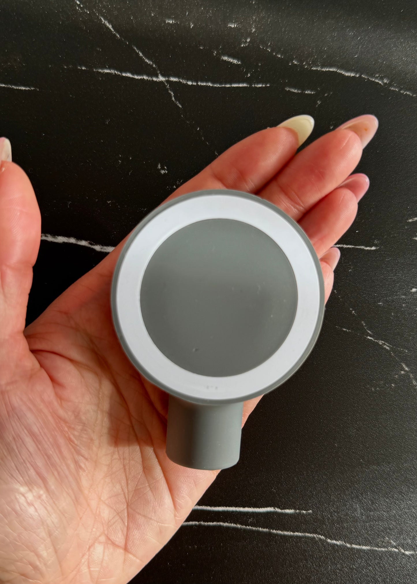 magsafe lippie holder